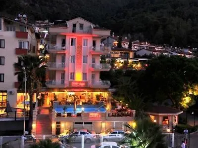 多鲁克酒店